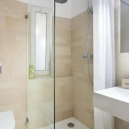 Vakantiehuis Happy-u House - Modern And With Stunning View Chernomorets