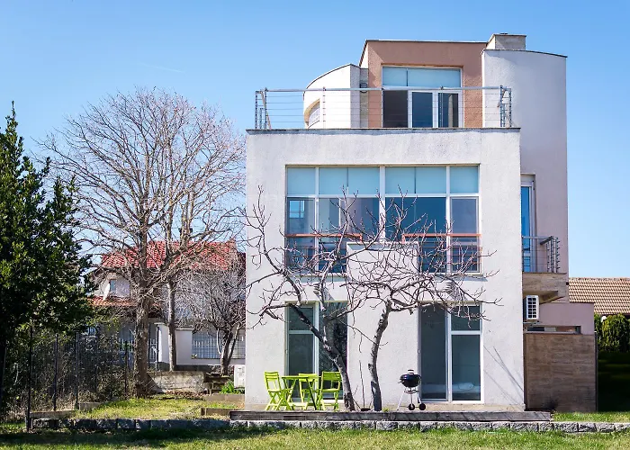 Ferienhaus Happy-u House - Modern And With Stunning View Tschernomorez