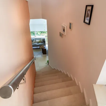 بيت للعطل Happy-u House - Modern And With Stunning View