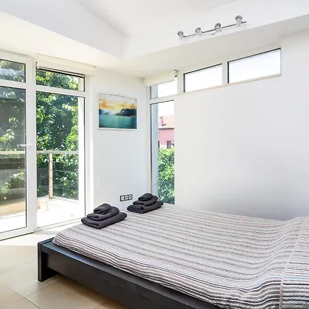 Happy-U House - Modern Sea View Retreat For Every Seasons Τσερνομόρετς