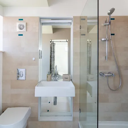 Happy-u House - Modern And With Stunning View تشيرنوموريتس