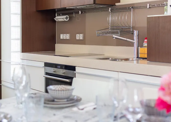 Ваканционна къща Happy-u House - Modern And With Stunning View